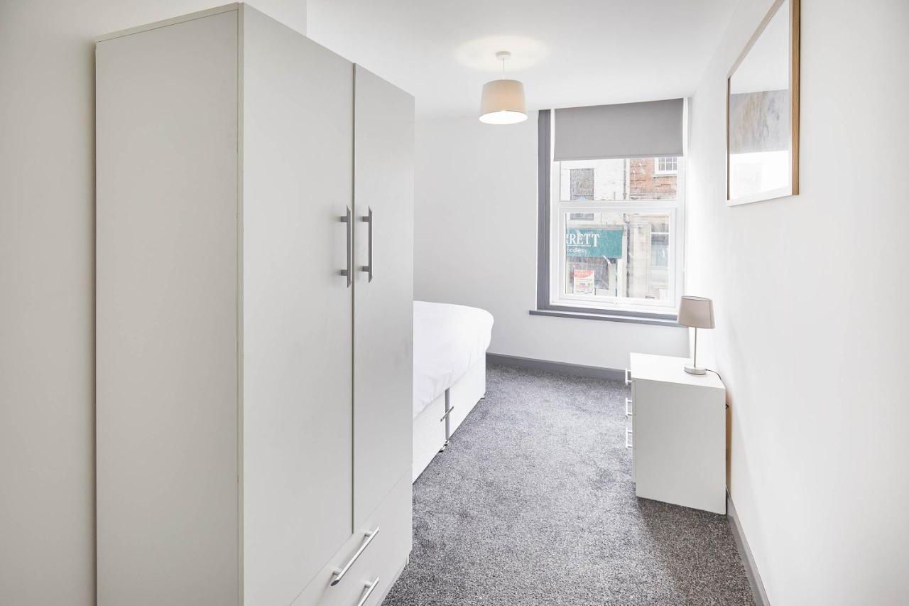 Host & Stay - Clarendon Apartments เรดคาร์ ภายนอก รูปภาพ